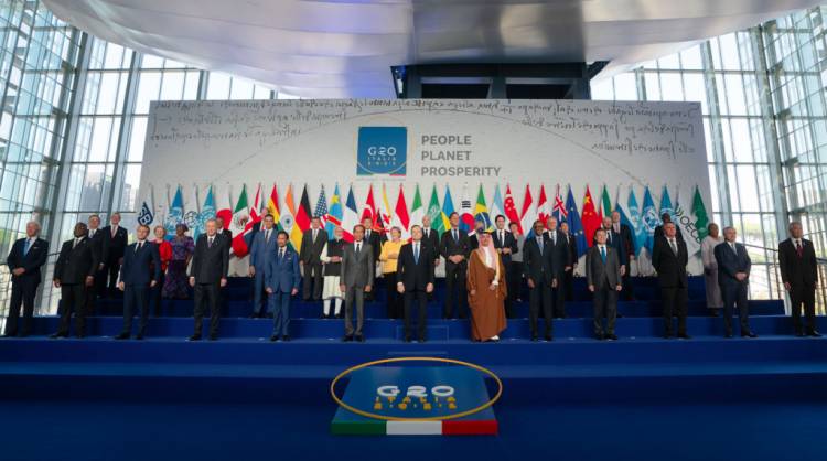 Para Pemimpin di KTT G20 Sepakat Capai Target Vaksinasi Global 