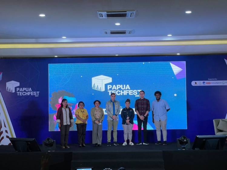 Gelar Papua TechFest 2021, Kemkominfo Berikan Pelatihan Start-up Digital Bagi Pemuda Papua 