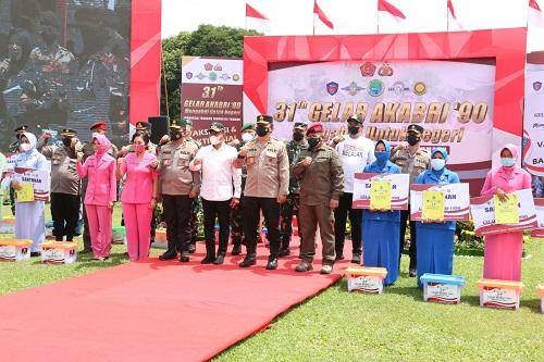 Wali Kota Medan Apresiasi Vaksinasi dan Bakti Sosial Gelar 31 Tahun Dhira Brata Akabri 90 di Stadion Mini USU