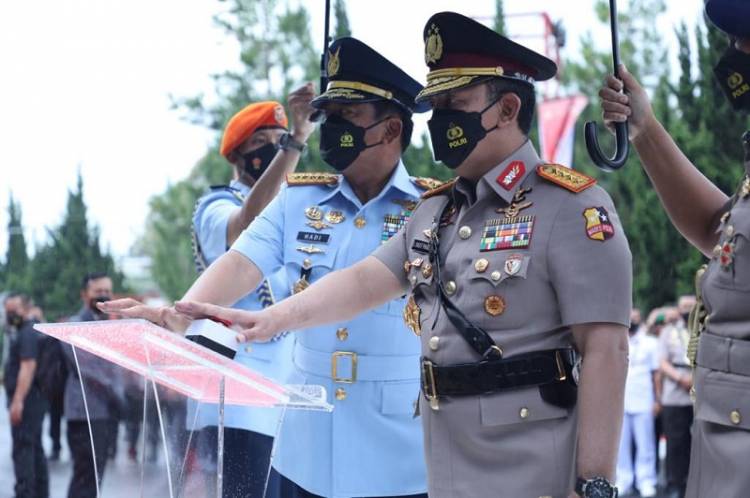 Berikan Pembekalan Akhir para Peserta Didik di Lemdiklat Polri, Panglima TNI Pesankan Dedikasi dan Koordinasi Antara TNI-Polri