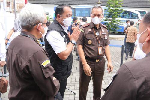 Aulia Rachman Apresiasi Program Adyaksa Peduli Vaksinasi oleh Kejatisu