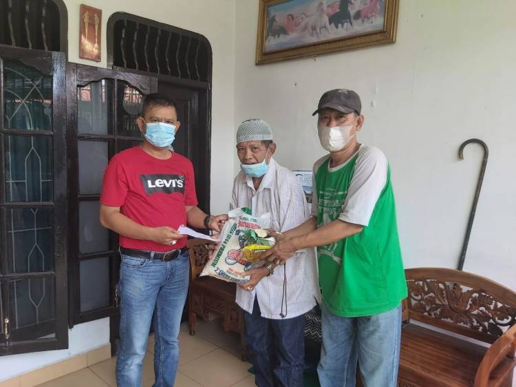 Ketua Pewarta Bantu Bambang Hermanto yang Menderita Sakit Stroke dan Komplikasi