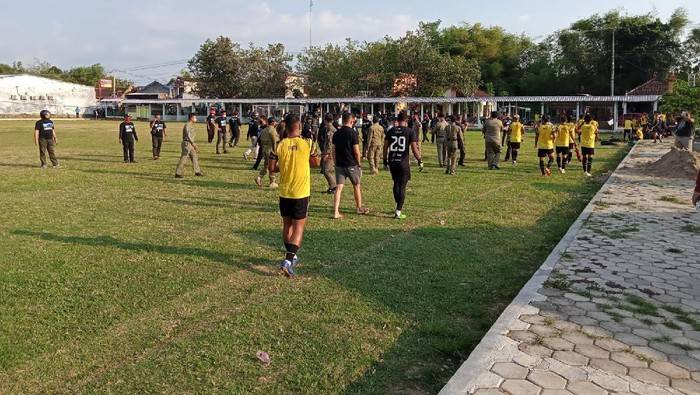  Diserbu Puluhan Fans Persika Karanganyar, PSG Pati Hentikan Latihan