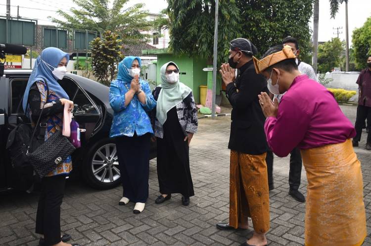Nawal Lubis Apresiasi Kegiatan Edukasi Tentang Gender dan Anak di Medan Johor