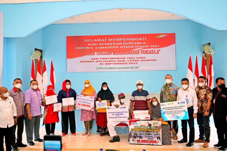 Hari Kesaktian Pancasila di Bandar Betsy, Pemprov Sumut Serahkan Bantuan Tali Asih Pada Keluarga Letda Sujono