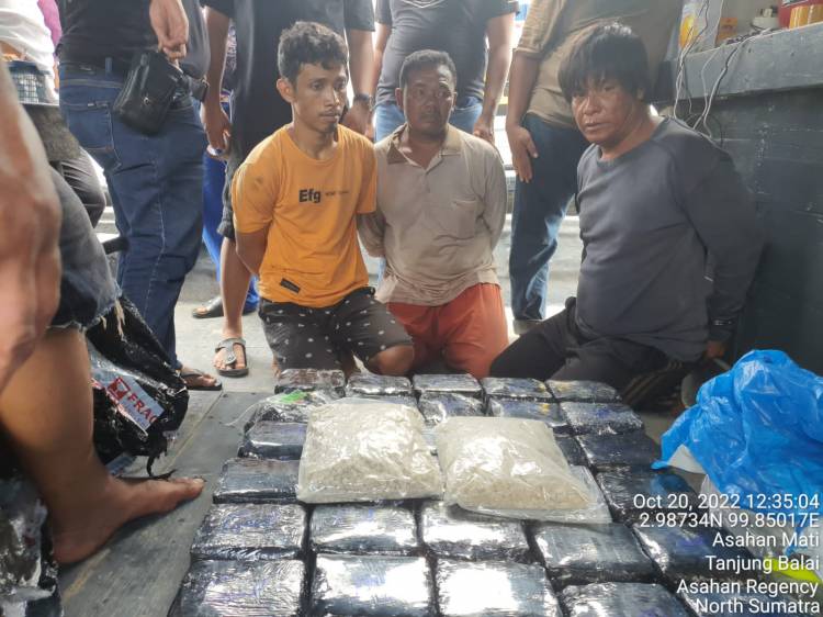 Gagalkan Penyelundupan Narkoba Lewat Perairan Asahan, Polisi Amankan 30 Kg Sabu