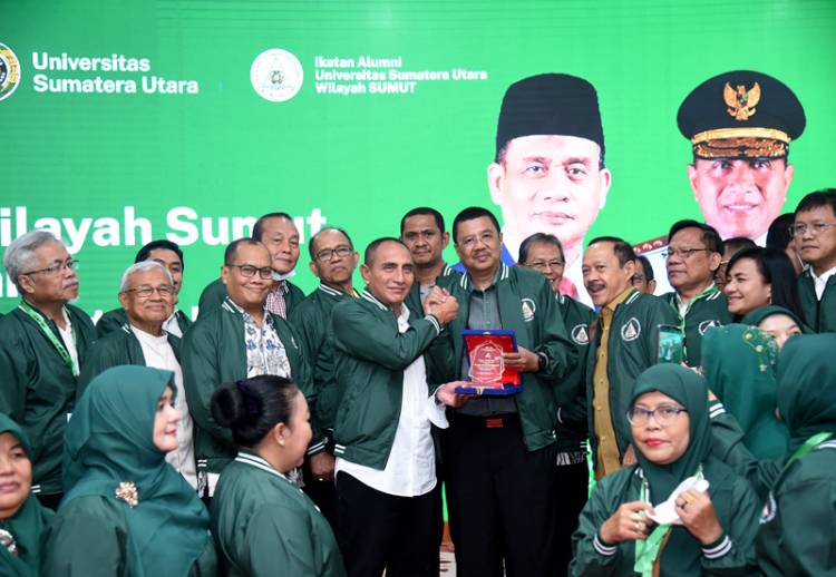 Hadiri Pelantikan Pengurus PW IKA USU, Edy Rahmayadi Berharap Kontribusi Alumni Semakin Besar untuk Sumut