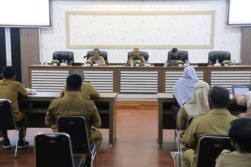  DLH Kota Medan Gelar Rapat Hasil Kajian Identifikasi Potensi, Komposisi dan Karakteristik Sampah di Kota Medan