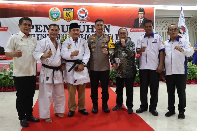 Kapolrestabes Medan Ikuti Pengukuhan KKI di Hotel Danau Toba