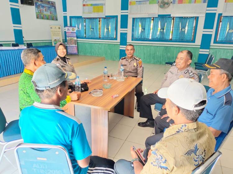 Jelang Pemilu 2024, Binmas Polrestabes Medan Ajak Kepala Desa Tanjung Rejo dan Warga Jaga Kamtibmas Kondusif di Medan 