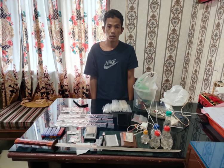 Ditpolairud Polda Sumut Tangkap Seorang Bandar Sabu di Belawan