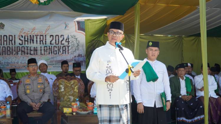 Peringatan Hari Santri Nasional 2024: Pj Bupati Langkat Sebut Santri Pilar Utama Masa Depan Bangsa