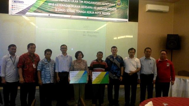 Meninggal Saat Bertugas, Dua Pekerja di Karo terima Santunan JKK Sebesar 48 Kali Gaji