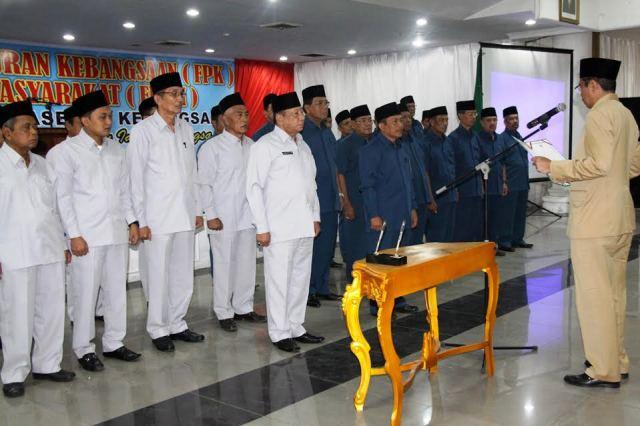 Gubsu Lantik Pengurus FPK dan FKDM 