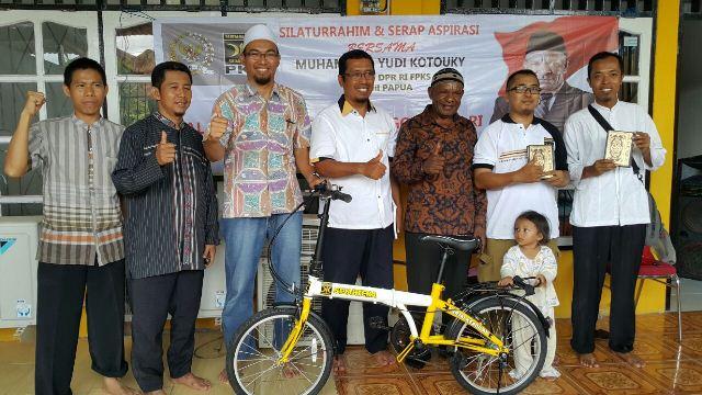 Reses, Yudi Kotouky Sampaikan Pesan Jaga Perdamaian untuk Masyarakat Papua
