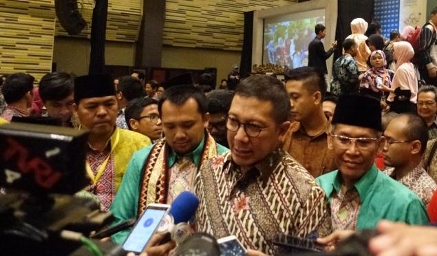 Menag Hadiri Doa dan Donor Darah Bersama Umat Budha Nusantara di Medan
