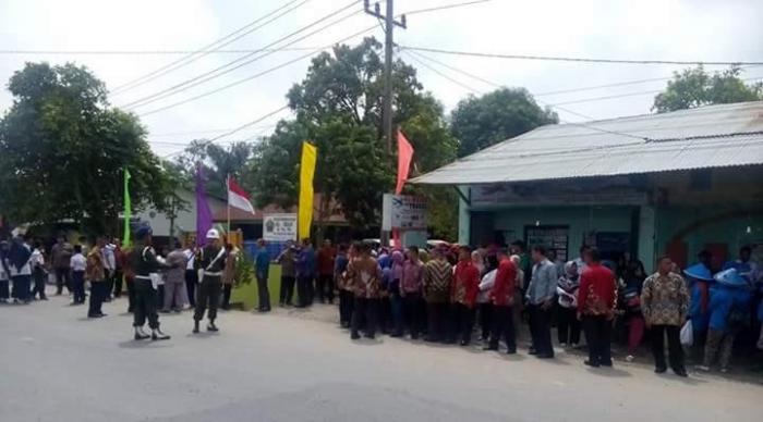 Ribuan Warga Deli Serdang Antusias Ingin Lihat Wajah Ibu Negara