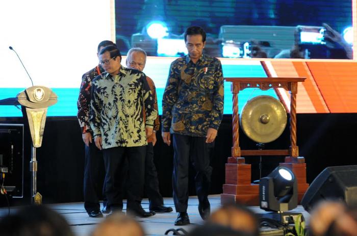 Presiden Jokowi Minta REI Percepat Bangun Rumah MBR
