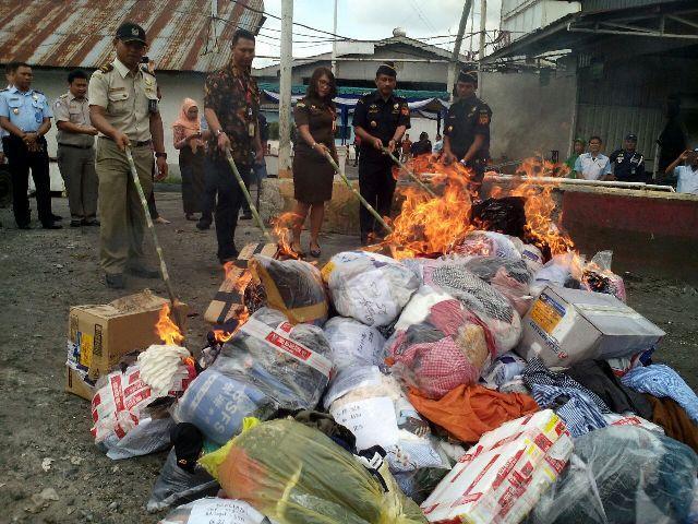 Bea Cukai Bandara Kualanamu Musnahkan Barang Sitaan dari Penumpang Senilai Rp 2,3 M