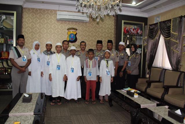  Polda Sumut Lepas Keberangkatan 12 Polisi Peserta MTQ Provinsi