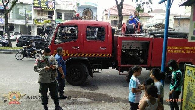 Arus Pendek Nyaris Bakar Toko Alkes Anugrahta Chemical Jalan Jamin Ginting