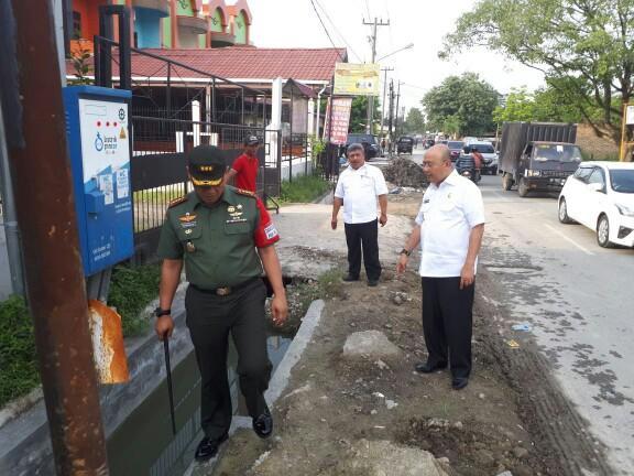 Walikota Medan Tinjau Drainase di Jalan Rajawali Medan Sunggal