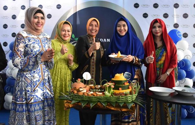 Kepincut Dengan Kota Medan, Oki Setiana Dewi Buka Bisnis Kuliner Medan Par Par