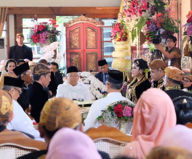Presiden Jokowi Bersyukur Ijab Kabul Pernikahan Kahiyang-Bobby Berjalan Lancar
