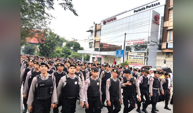 Dit Pol Airud dan Dit Sabhara Polda Sumut Ikut Pengamanan Kirab Budaya Putri Presiden RI