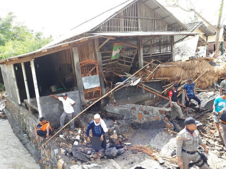 Banjir Bandang Terjang Lombok Timur, Dua Meninggal dan 367 Rumah Rusak