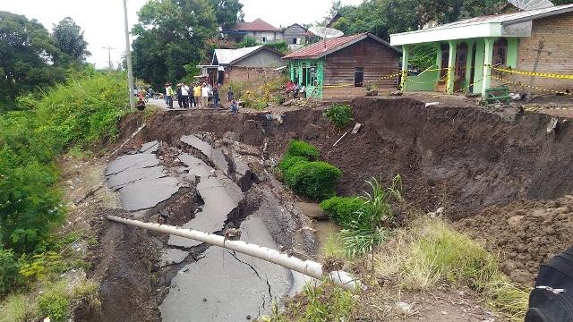 Kapolres Simalungun Tinjau Lokasi Tanah Longsor di Tigaras