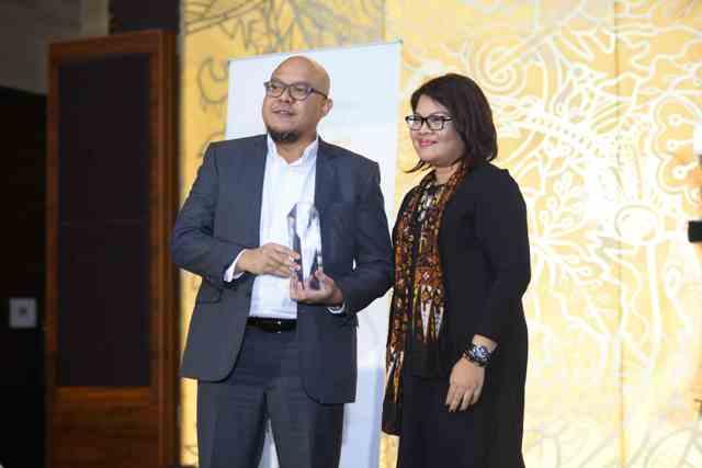 Indosat Ooredoo Raih Penghargaan Indonesia Law Awards 2017