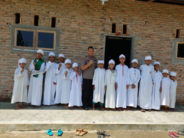 Kapolsek Percut Sei Tuan Sambangi Pesantren Darul Al Muklasin Al Madani