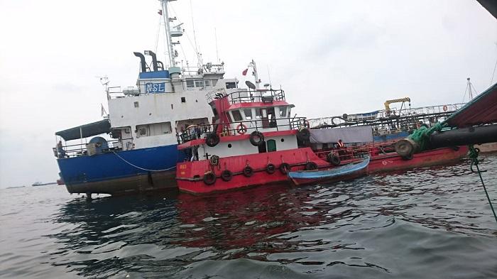 Diduga Lakukan Aksi Illegal di Perairan Tanjung Priok, 2 Kapal Angkut BBM Diamankan Bakamla RI
