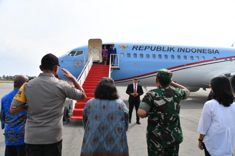 Lanjutkan Kunjungan Kerja, Presiden Jokowi Bertolak ke Papua Nugini Hadiri KTT APEC