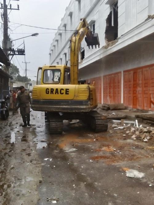 Tak Miliki IMB, 11 Unit Ruko di Jalan Sunggal Dibongkar Pemko Medan