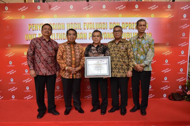 Deli Serdang Raih Penghargaan Layanan Publik