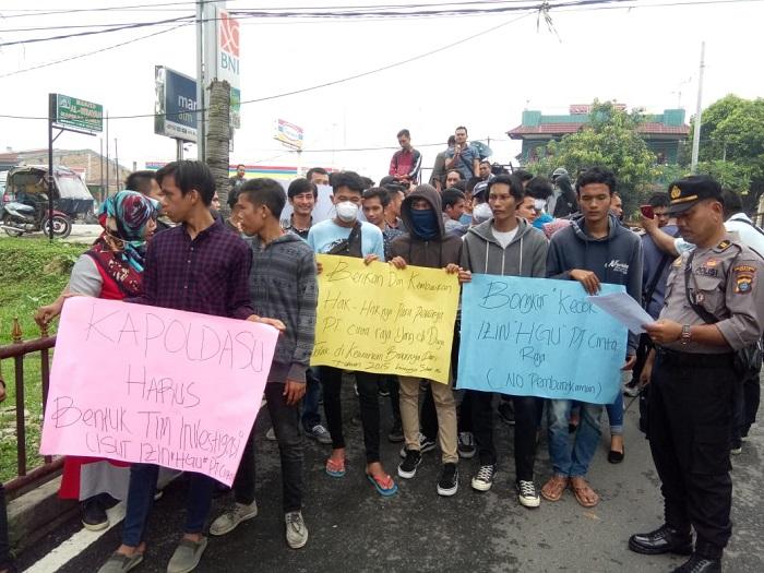 Massa Desak Poldasu Usut Kasus HGU PT Cinta Raja