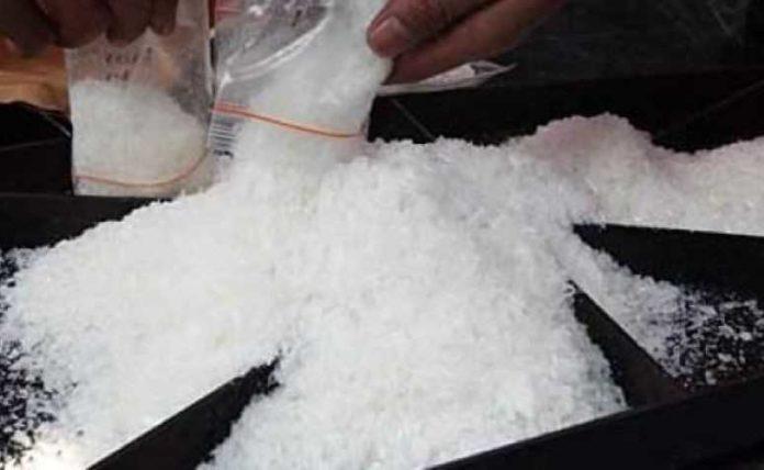 Gudang di Jalinsum Digrebek Polres Batubara, 8 Pria dan Sabu-sabu Diamankan