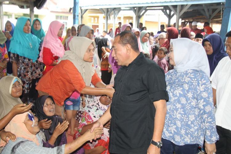 Gubernur Tinjau Korban Banjir di Simpang Gambir, Warga Setuju Pindah dari Bantaran Sungai