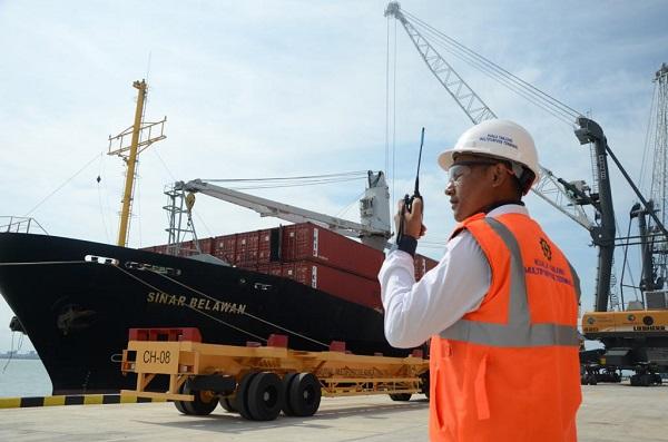 Siap Digunakan, Pelindo 1 Ujicoba Pengoperasian Terminal Petikemas Kuala Tanjung