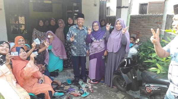 Emak-emak Perwiritan Kota Medan Solid Antarkan Mantan Rektor IAIN dan UMA Sumut Ini ke Senayan