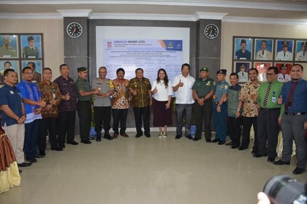 Wali Kota Lakukan Penandatanganan Komitmen Pelaksanaan Pembangunan Smart City Kota Sibolga