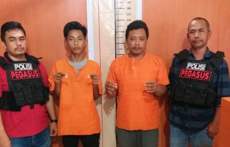 Polsek Patumbak Tangkap Dua Pria Terlibat Transaksi Sabu di Jalan Balai Desa
