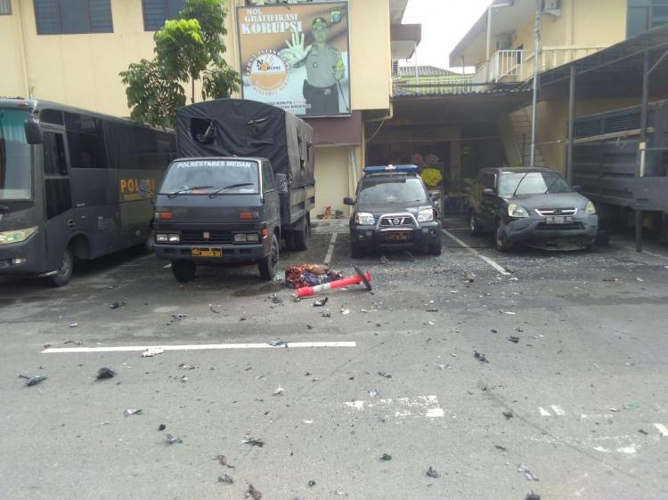 Bom Meledak di Polrestabes Medan, Diduga Bom Bunuh Diri