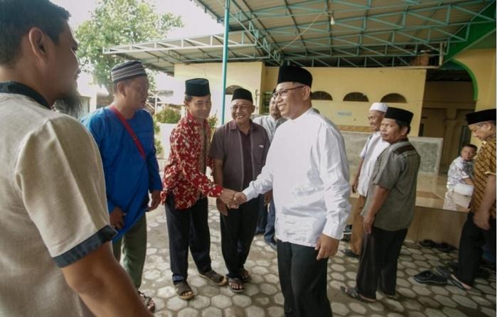 Safari Jumat di Masjid Baabul Falah, Akhyar Imbau Warga Kota Medan Jaga Kebersihan Lingkungannya