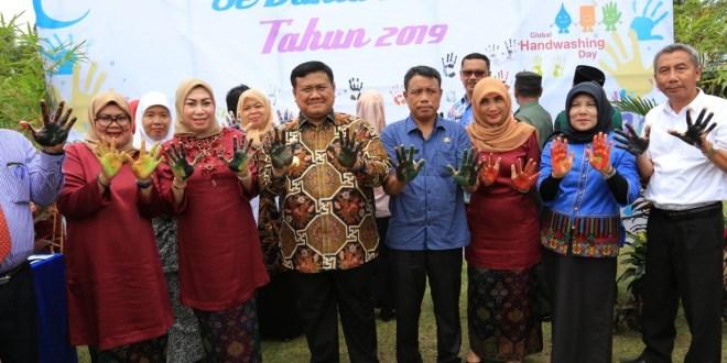 Bupati Labura Minta Kepala Dinas Pendidikan Sediakan Sarana Cuci Tangan di Sekolah