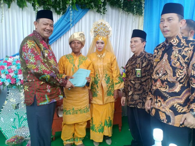 PA Stabat dan Kemenag Langkat Menikahkan 58 Pasangan di Pangkalan Brandan