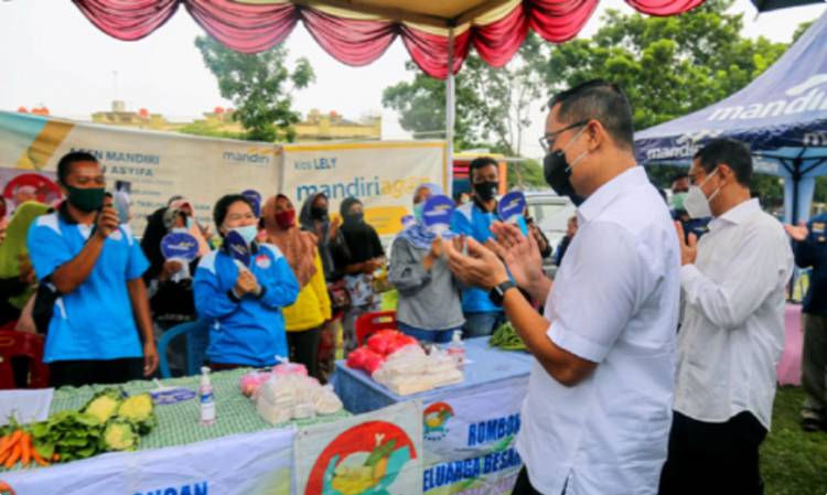 Mensos Juliari P Batubara Tinjau Langsung Pencairan Bansos di Kabupaten Simalungun