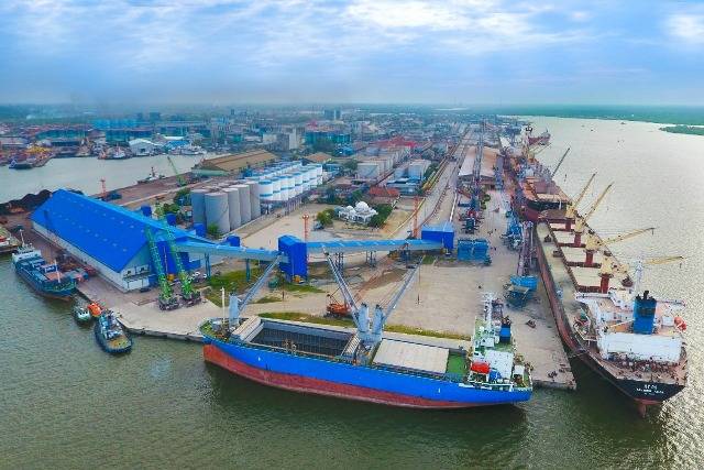 Pelindo 1 Tandatangani MoU dengan PT Indonesia Kendaraan Terminal Tbk dan PT Jasa Peralatan Pelabuhan Indonesia